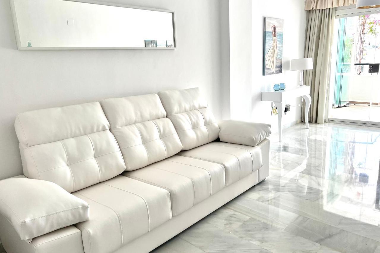 Mi Capricho Beachfront- P301 Apartment With Sea View Sitio de Calahonda Eksteriør bilde