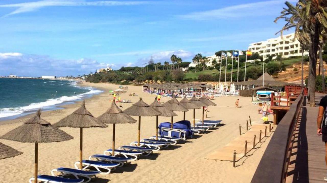 Mi Capricho Beachfront- P301 Apartment With Sea View Sitio de Calahonda Eksteriør bilde