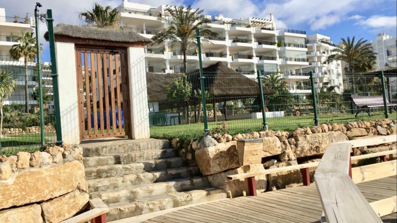 Mi Capricho Beachfront- P301 Apartment With Sea View Sitio de Calahonda Eksteriør bilde