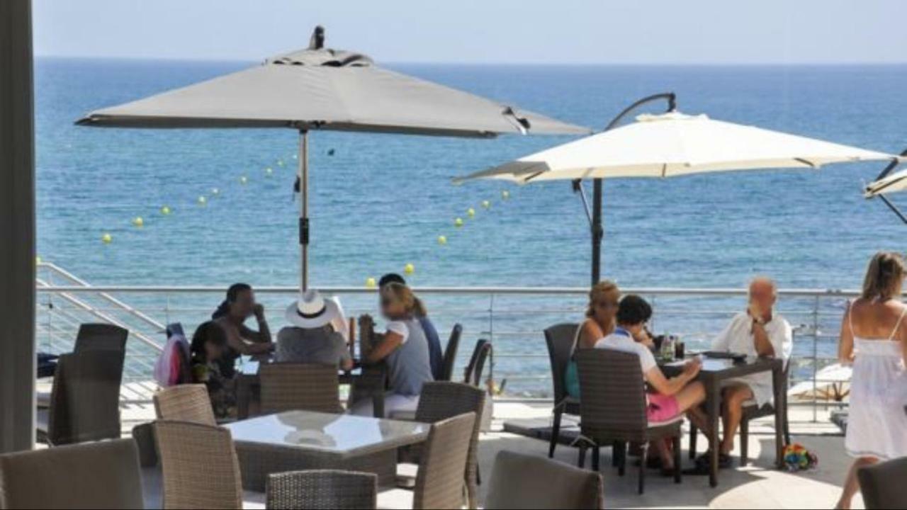 Mi Capricho Beachfront- P301 Apartment With Sea View Sitio de Calahonda Eksteriør bilde